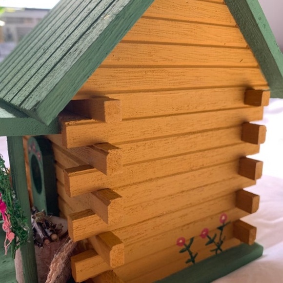Peg Doll Cabin Birdhouse - Picture 5 of 9